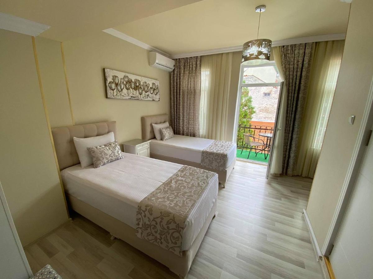 Otantik Shumen Hotell Exteriör bild