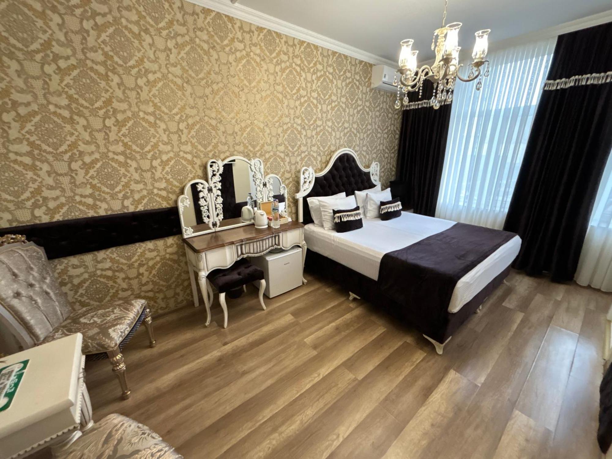 Otantik Shumen Hotell Exteriör bild