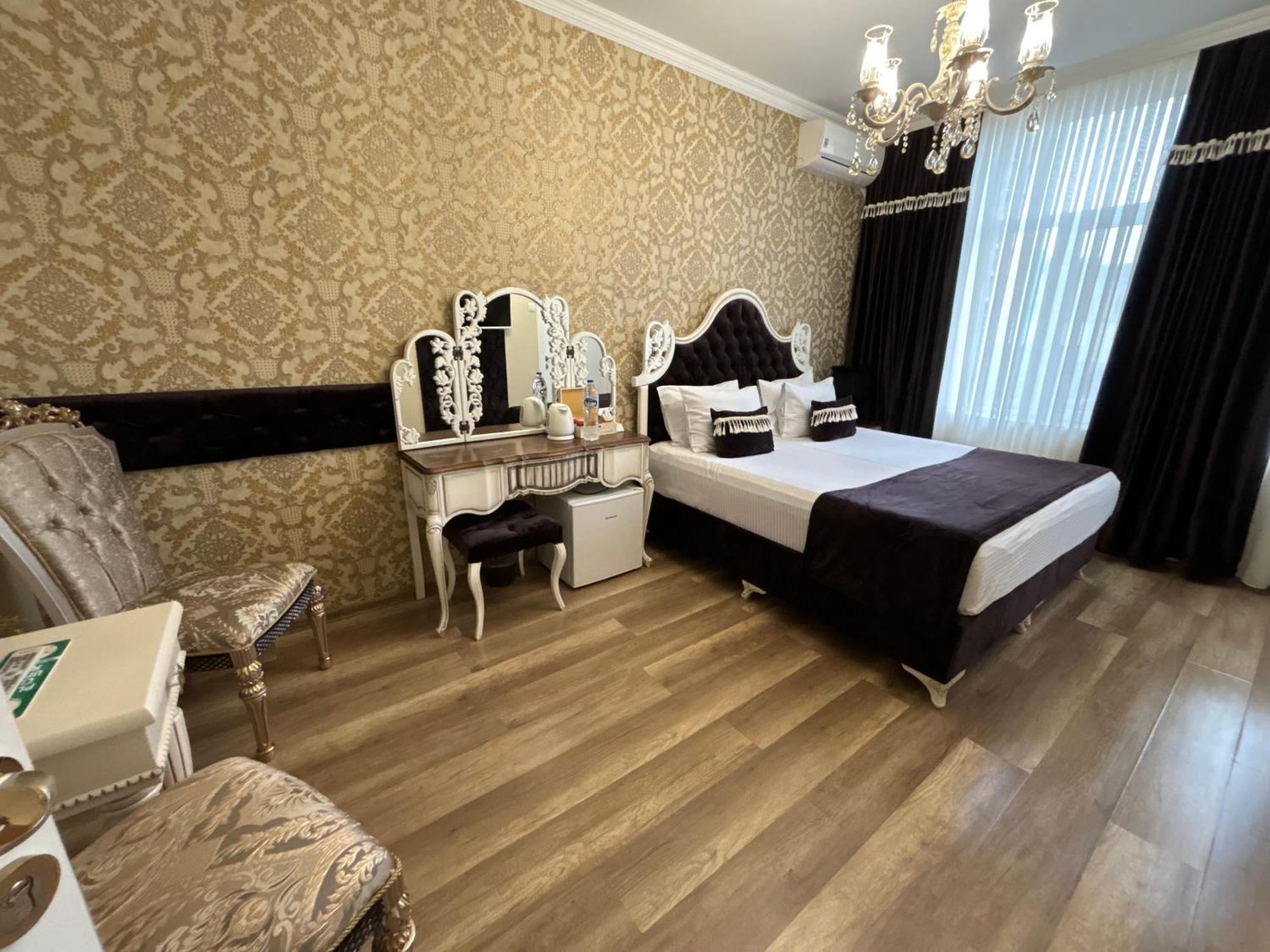 Otantik Shumen Hotell Exteriör bild